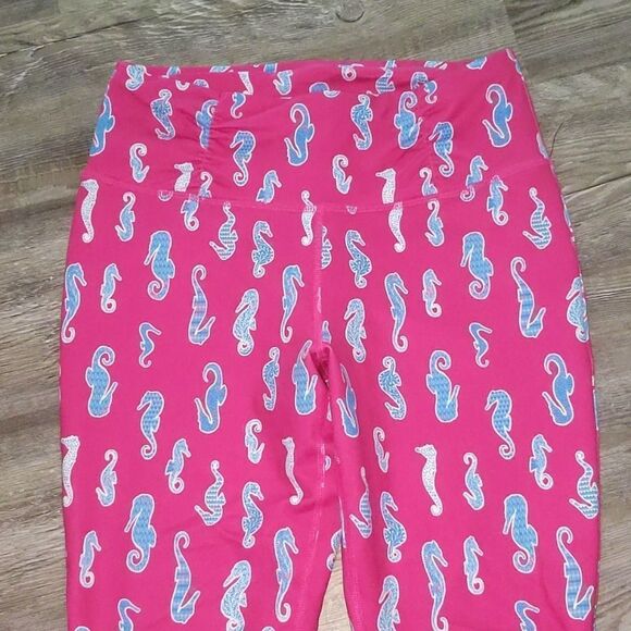 Crown & Ivy pink blue seahorse leggings - Picture 3 of 6